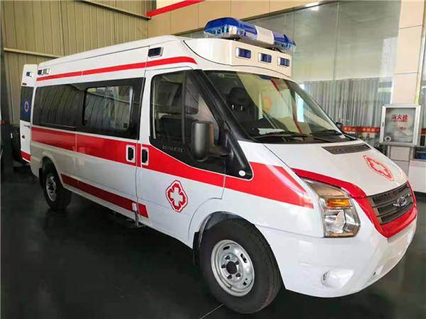 前郭尔罗斯蒙古族自治县福特V362救护车